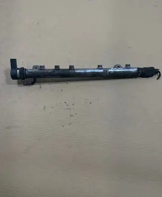 Mercedes-Benz B W245 Fuel main line pipe A6400701295 A6110780449