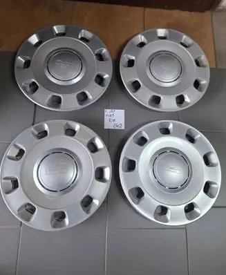 Fiat 500 R14 wheel hub/cap/trim 
