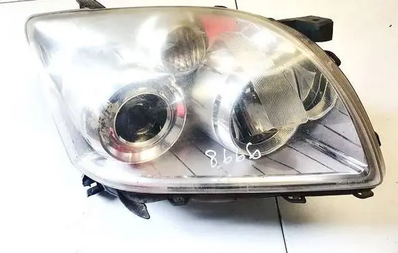 Toyota Avensis T250 Headlight/headlamp 20b737 20-b737