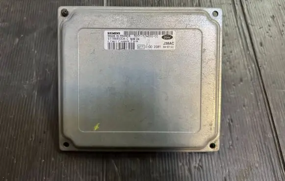 Ford Ka Engine control unit/module 3S5112A650CC S118685006C