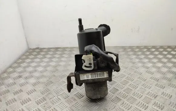 Peugeot 5008 Power steering pump 9676734280