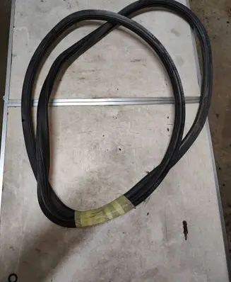 Audi A6 S6 C6 4F Front door rubber seal 
