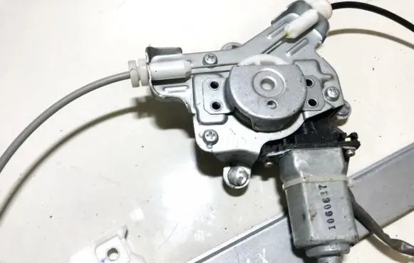 Hyundai Matrix Rear door window regulator motor 9882017200 98820-17200