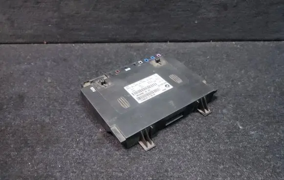 BMW 3 E90 E91 Seat control module 9134666