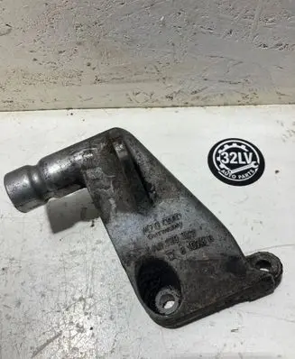 Audi A6 S6 C4 4A Engine mounting bracket 4A0199343 810780