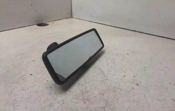 Rear view mirror (interior)