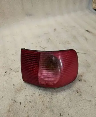 Audi A8 S8 D2 4D Rear/tail lights R292902