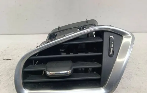Citroen C4 II Dashboard side air vent grill/cover trim 9676609777 00127529