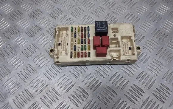 Fiat Stilo Fuse box set 46797609