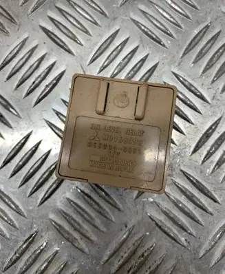 Mitsubishi Pajero Other relay MD168999 0680000851