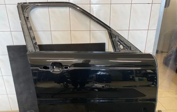 Land Rover Range Rover Sport L494 Front door 