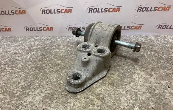 Audi A6 S6 C5 4B Rear axle beam mounts housing 4B0501522E 8E0501522H