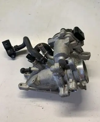 Skoda Superb B8 (3V) Throttle valve 04L128637A