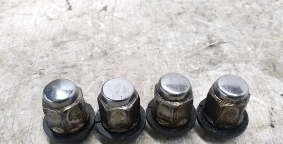 Honda Civic Nuts/bolts 