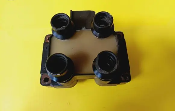 Ford Escort High voltage ignition coil 88SF12029A2A