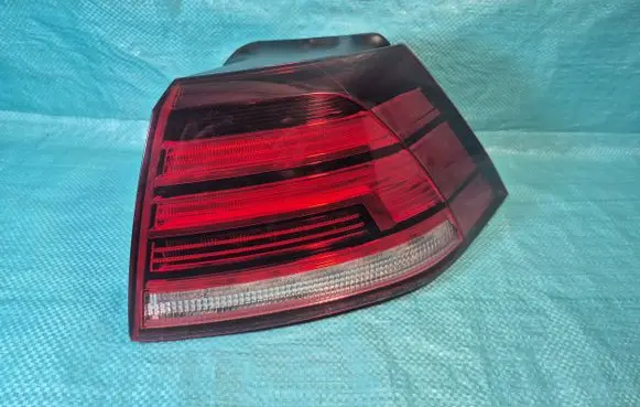 Volkswagen Golf VII Rear/tail lights 5G0945096Q L90120960 16420