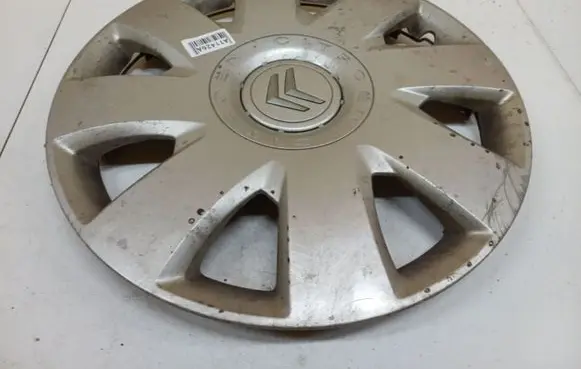 Citroen Berlingo R16 wheel hub/cap/trim 9650011780