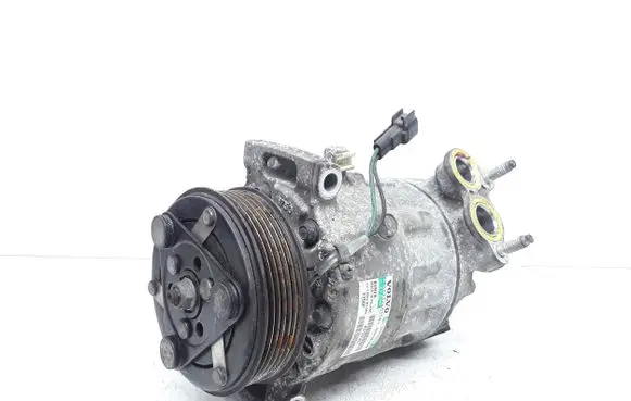 Volvo V40 Air conditioning (A/C) compressor (pump) P31291251
