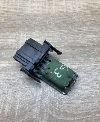 Volkswagen Golf III Heater blower motor/fan resistor 1H0959263