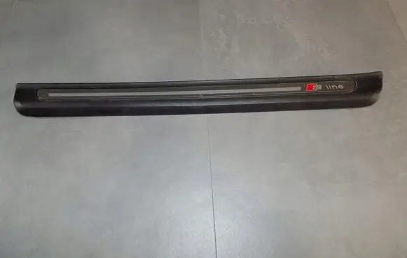 Audi TT TTS RS Mk3 8S Front sill trim cover 8S0853491A