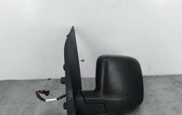 Front door electric wing mirror