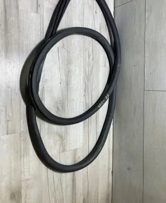 DS Automobiles 3 Crossback Front door rubber seal 9824501