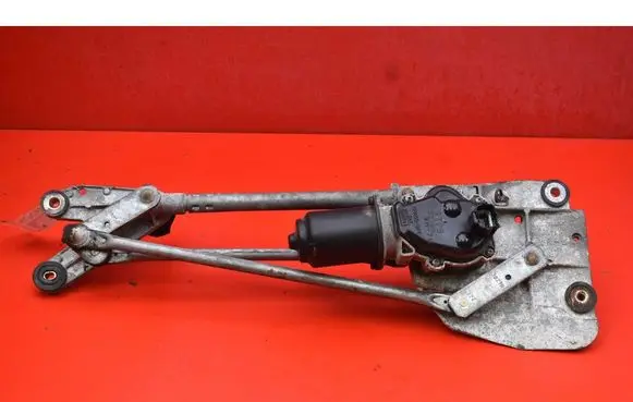 Front wiper linkage and motor