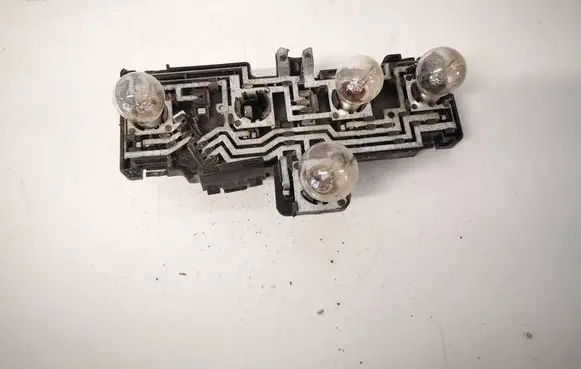 Volkswagen PASSAT B5.5 Tail light bulb cover holder 3B9945257B