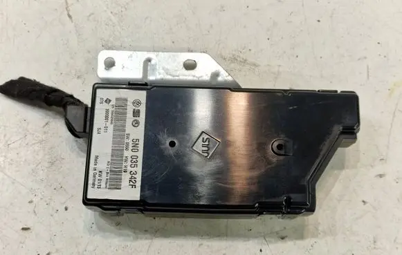 Skoda Octavia Mk2 (1Z) AUX in-socket connector 5N0035342F