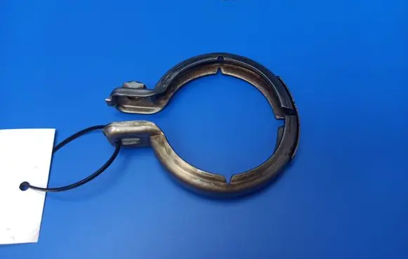 Mercedes-Benz CLS C219 Muffler pipe connector clamp A2034900641