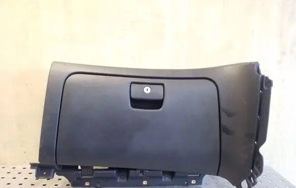 Chevrolet Orlando Glove box ATF36473