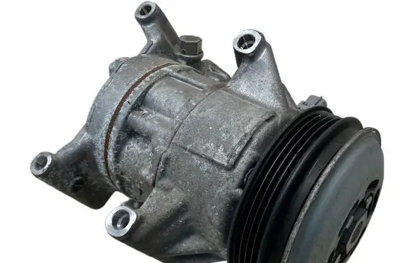 Toyota Yaris Air conditioning (A/C) compressor (pump) OYT26152 GE447250-2500 5TSE10C