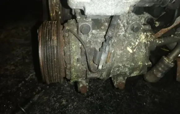 Volvo S40, V40 Air conditioning (A/C) compressor (pump)