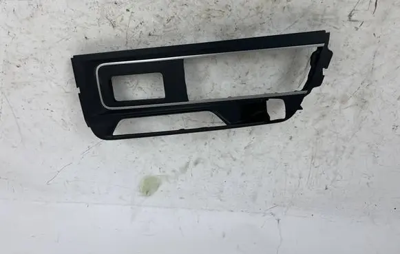 Maserati Levante Center console decorative trim 10111000