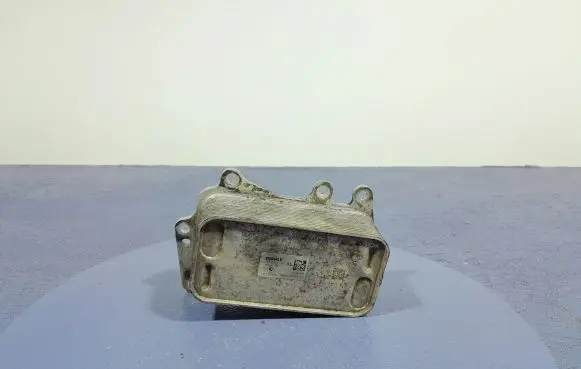 BMW X5M F85 Engine oil radiator 8510856