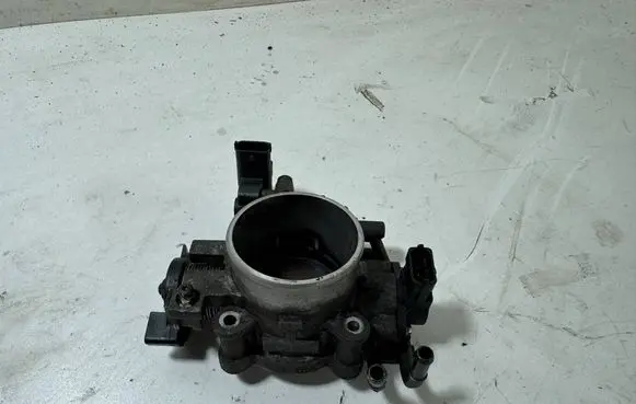KIA Carens II Throttle valve 3510025300