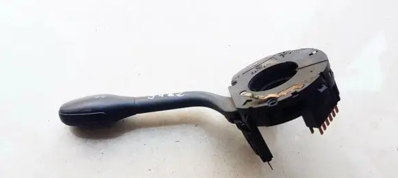 Volkswagen Golf III Indicator stalk DOTSAEQB91