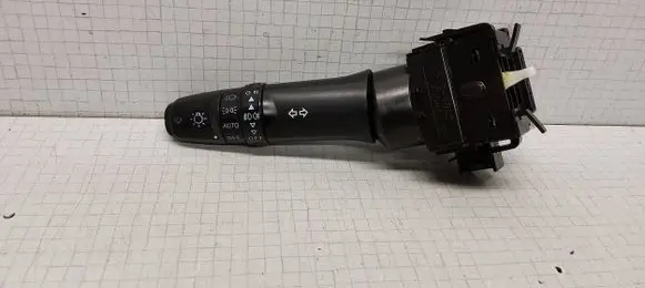 Mitsubishi Outlander Indicator stalk E380013