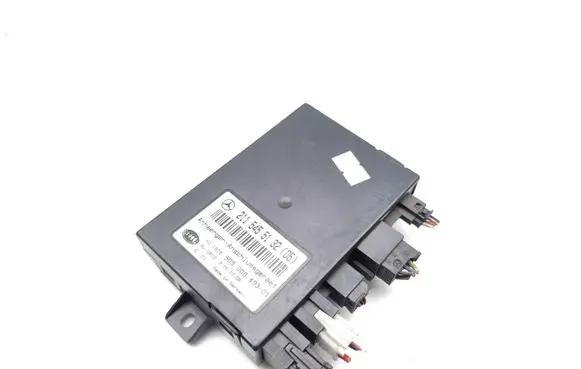 Mercedes-Benz E AMG W212 Tow bar trailer control unit/module 2115455132 5DS00849301