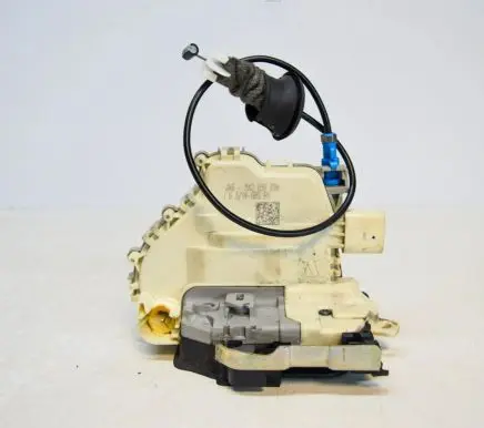 Audi A3 S3 8V Front door lock 8X2837016