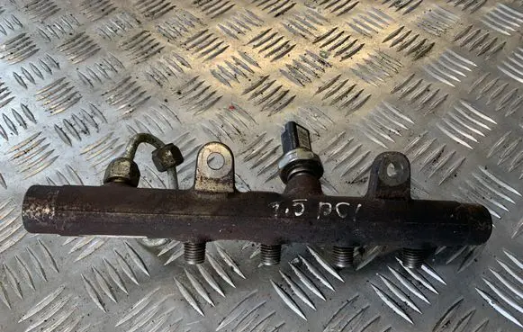 Renault Scenic II - Grand scenic II Fuel main line pipe 8200815617