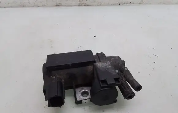 Toyota Avensis T250 Turbo solenoid valve 258190R010