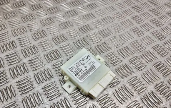 Mercedes-Benz E W212 Parking PDC control unit/module A2129003704 A2129011500 A2129023202