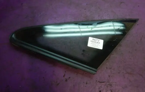 Opel Zafira B Rear side window