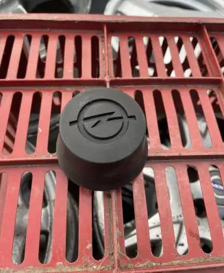 Opel Ascona B Original wheel cap 90053422 90053422KM