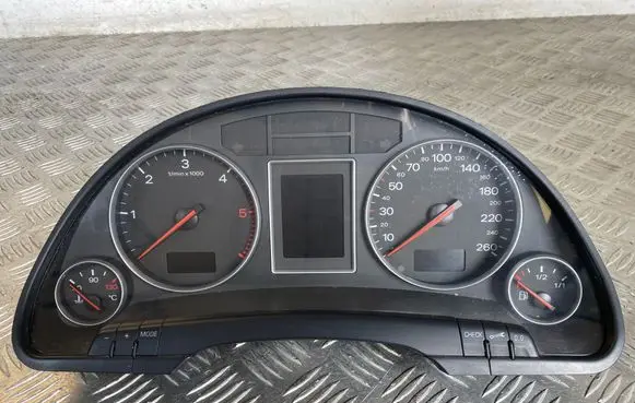 Audi A4 S4 B6 8E 8H Speedometer (instrument cluster) 8E0920900M 0263626045 5147220037