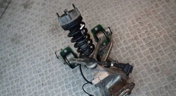 Mercedes-Benz AMG GT R190 C190 Front wheel hub spindle knuckle