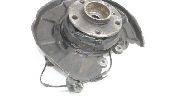 BMW 2 F22 F23 Rear wheel hub