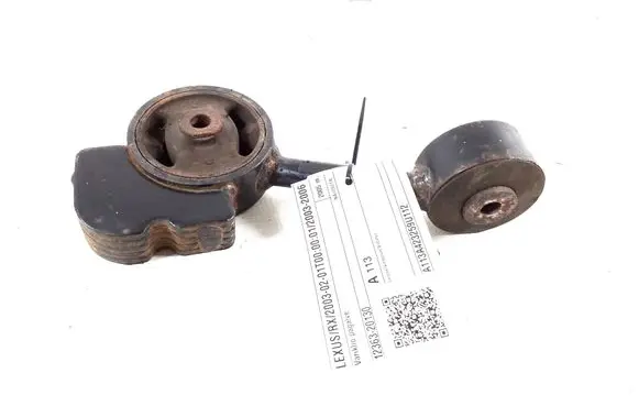 Lexus RX 330 - 350 - 400H Engine mount bracket 12363-20130