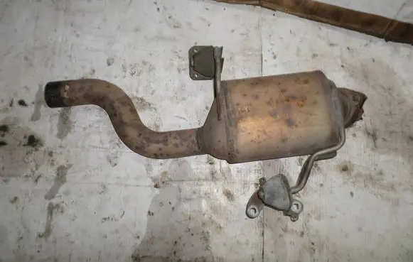 Volkswagen Touareg I Rear muffler/silencer tail pipe 7L6253211N